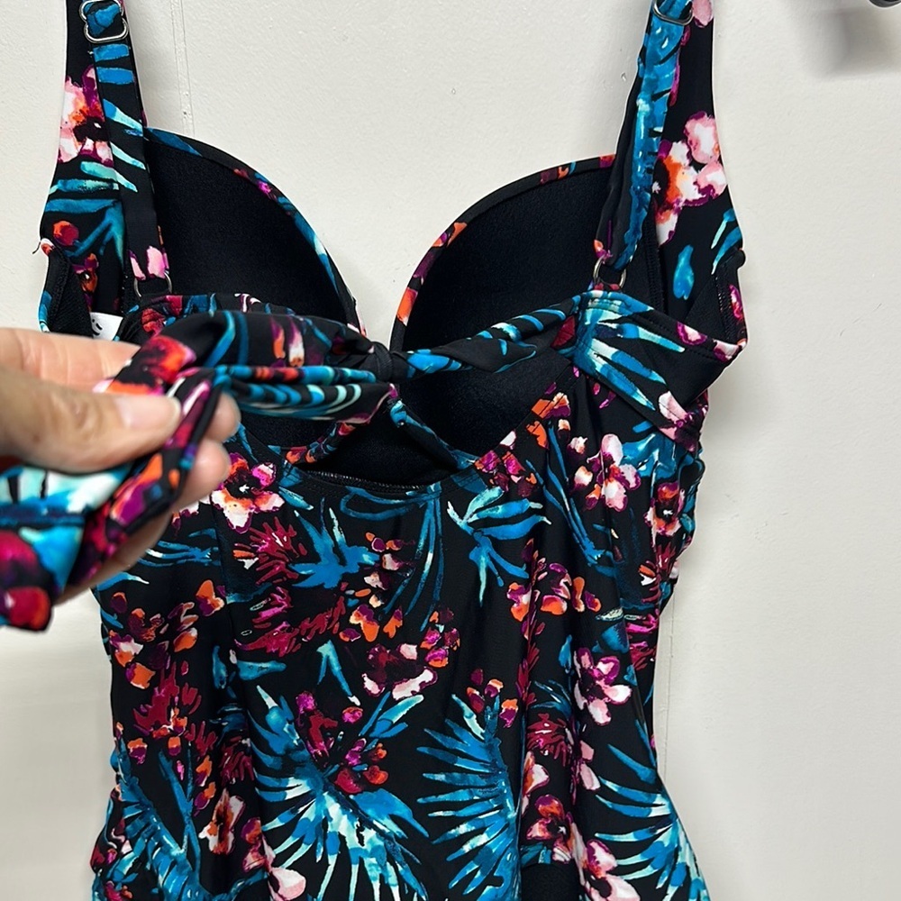 Black and Blue Swim Tankini Top - Picture 3 of 7